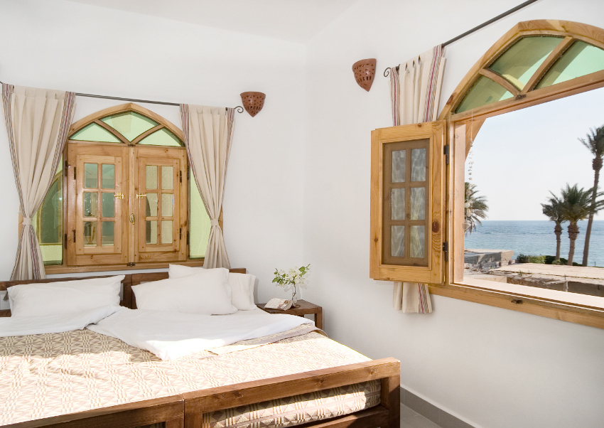 Mid Season Balcony Apartment